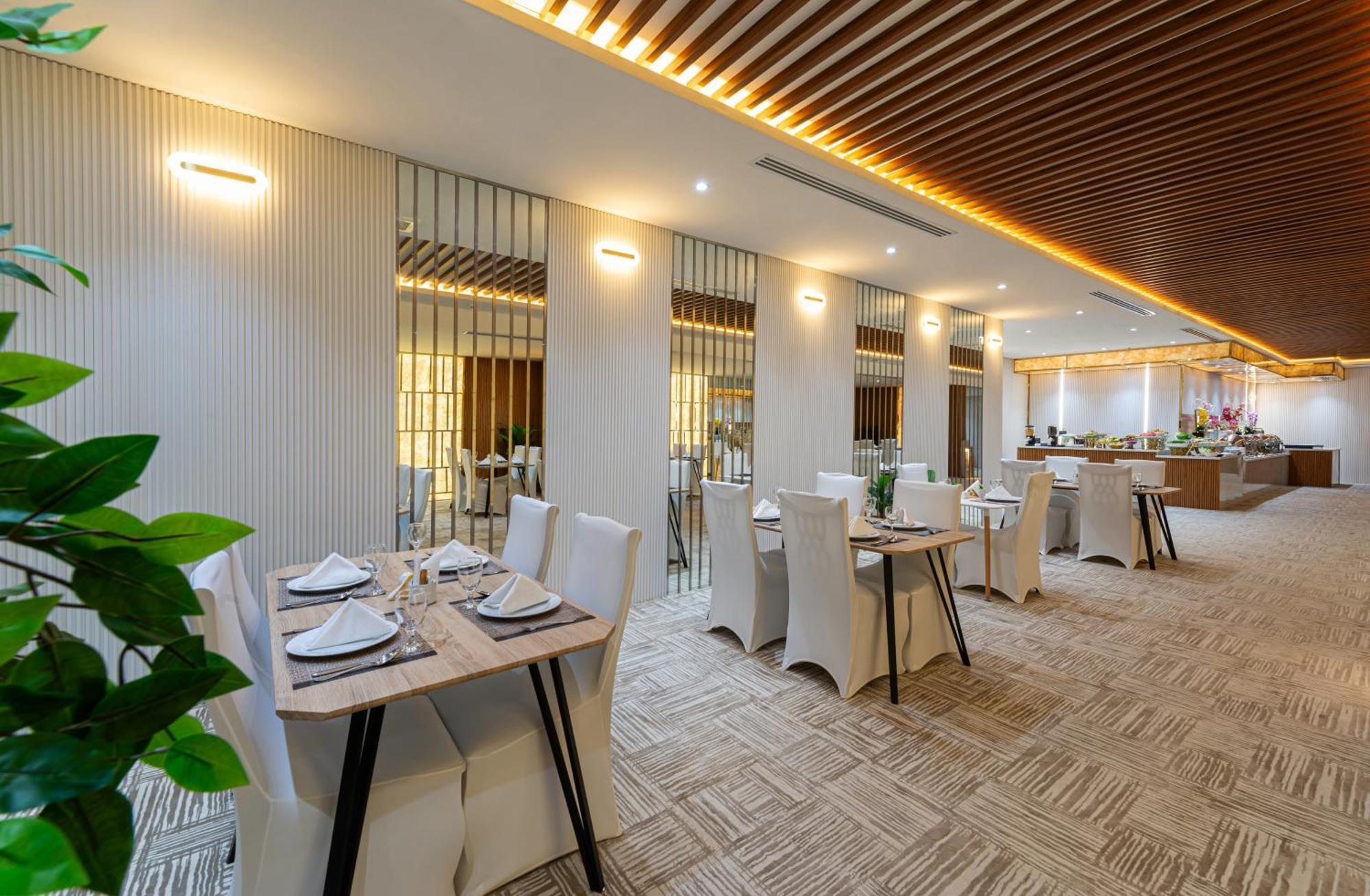 Ross Hotel Riyadh Ngoại thất bức ảnh